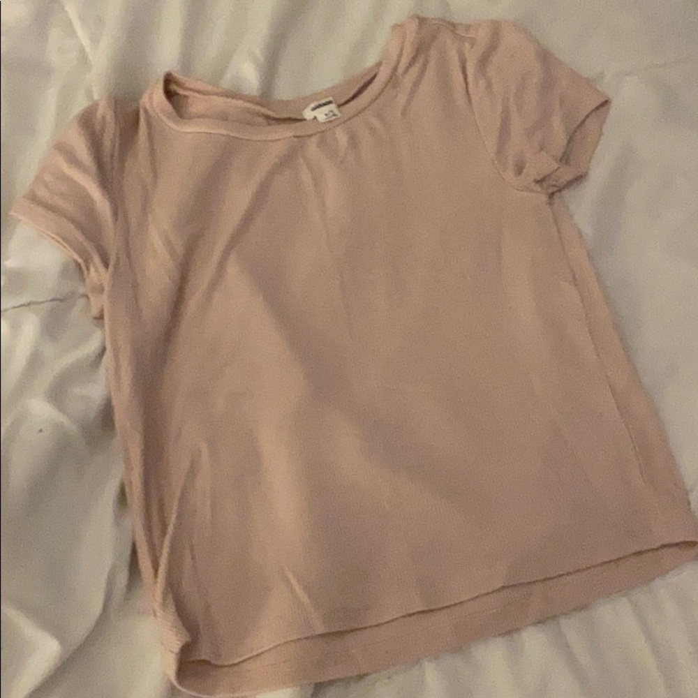 pink tee